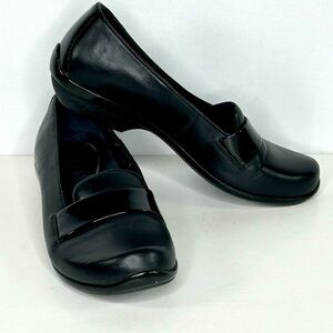 Dansko Oksana Black Leather Loafer Comfort Shoes Slip On Minimalist Sz 39